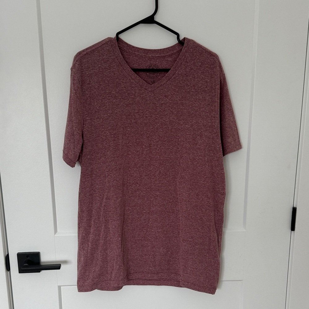 Men's V-Neck Short Sleeve Shirt
